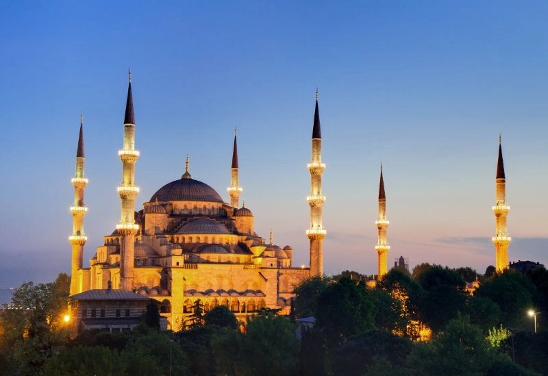 Ramada Grand Bazaar 4* "zonder transfer"