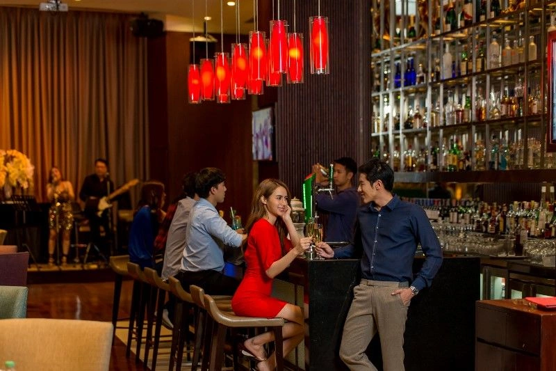 bar2.jpg