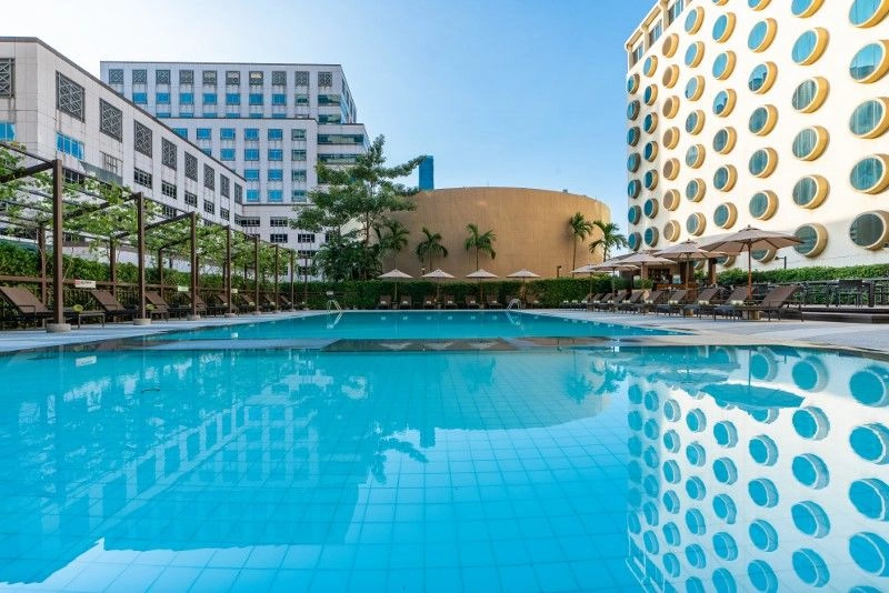 Gecombineerd Holiday Inn Bangkok Silom 4* & Pullman Khao Lak Resort 5*