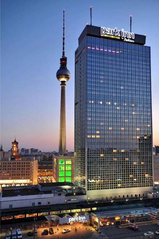 Park Inn by Radisson Berlin Alexanderplatz 4* - Geen transfer nodig