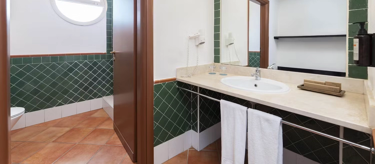 13-occidental-boa-vista-salle-de-bains.png