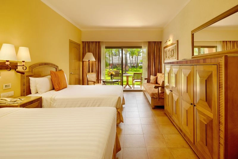BMAYACO_ROOM_55.jpg