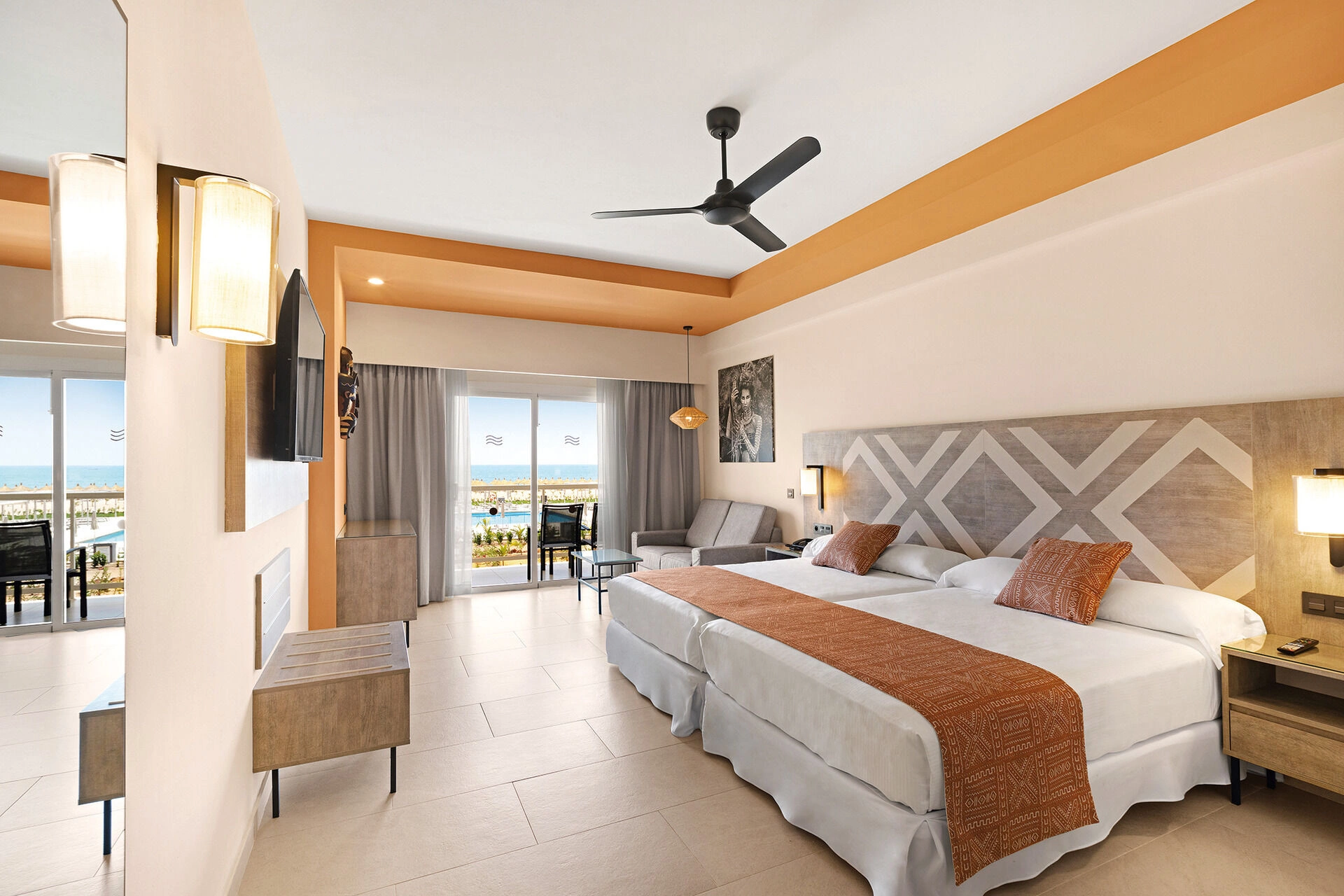 BAB_22_058_-_Double_room_sea_view_Double_room_sofa_bed_sea_view.jpg