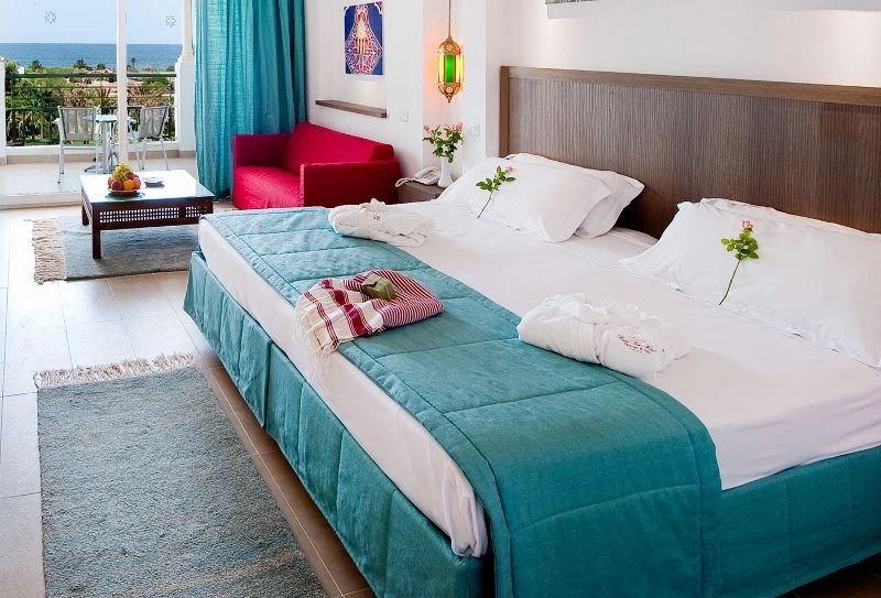 Hotel-Royalkenz-Sousse-MiralinaTravel-chambre2_(800x543).jpg