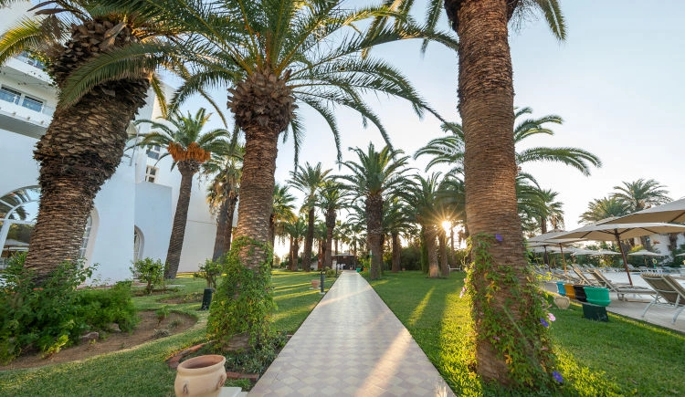 03_Marhaba_Beach_Garden.jpeg