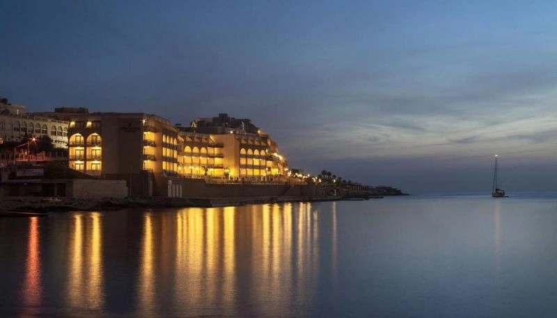 Marina Hotel Corinthia Beach Resort 4*
