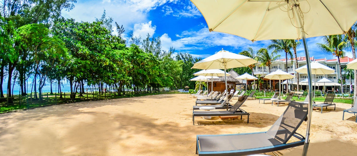 07_Beach_interior.jpeg