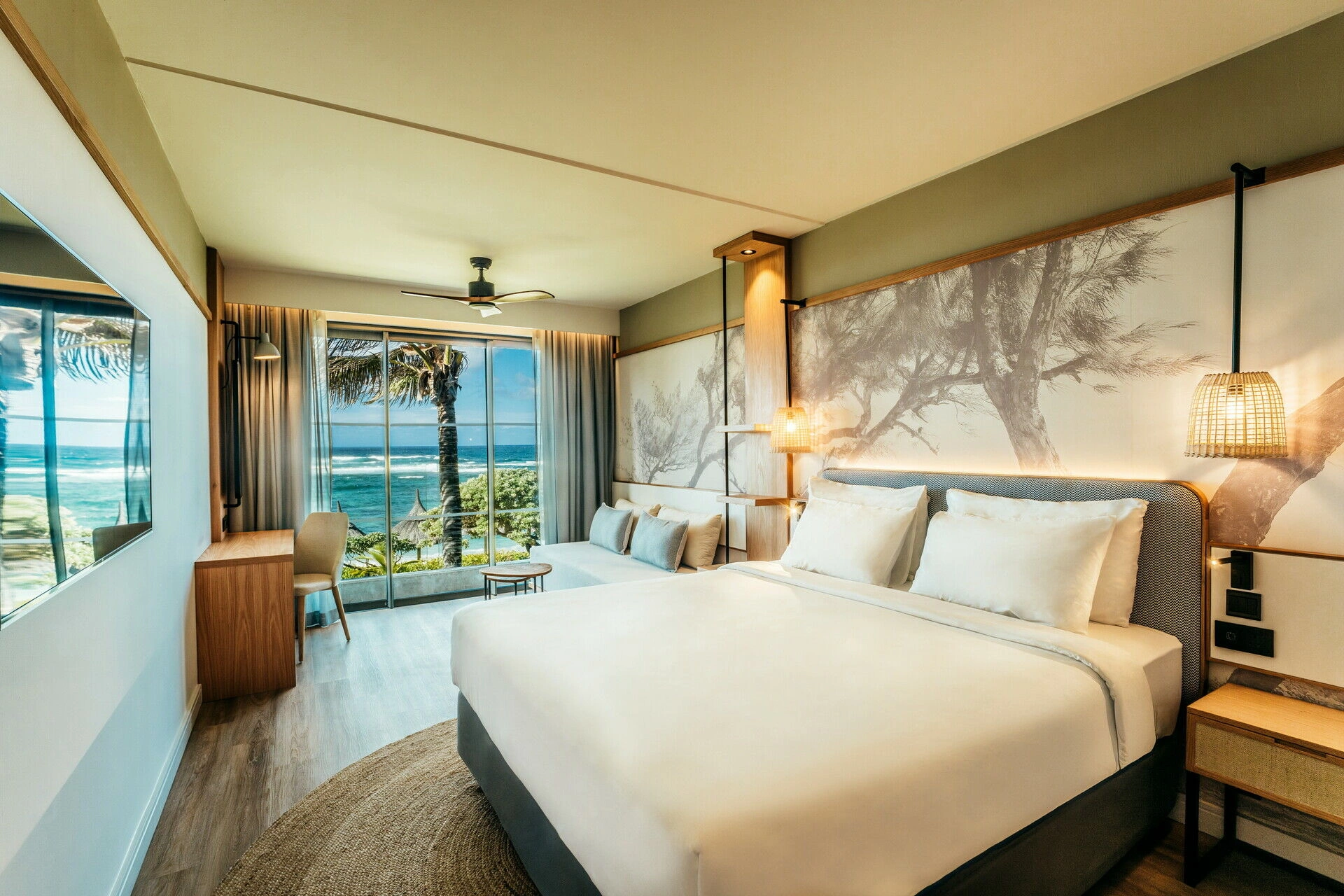 RBPL-Superior-Beachfront-Room-1.jpg