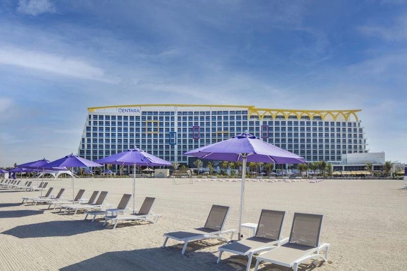 cdd-beach-area_(800x533).jpg