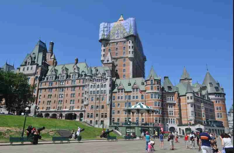 J2_QUEBEC_CHATEAU_FRONTENAC_1.jpg
