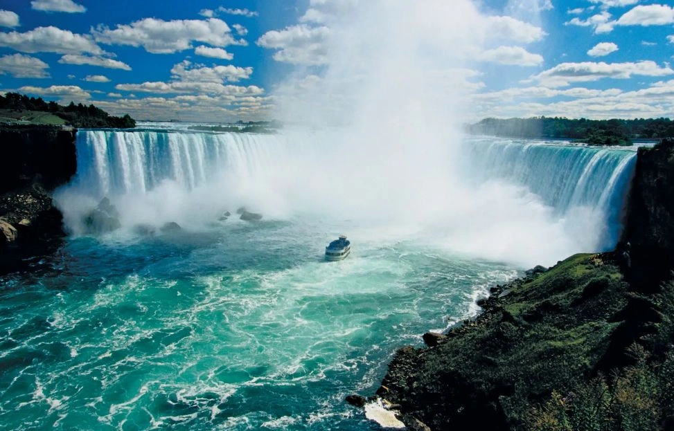 J8_NIAGARA_FALLS.jpg