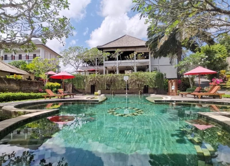 Trio Ubud, Gili Trawangan & Nusa Dua: Furamaxclusive Resort & Villas 5* - Jambuluwuk Oceano Resort 5* & Le Méridien By Mariott Jimbaran 5*