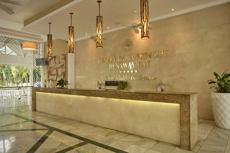BPLRUN_Lobbybar_(4).jpg