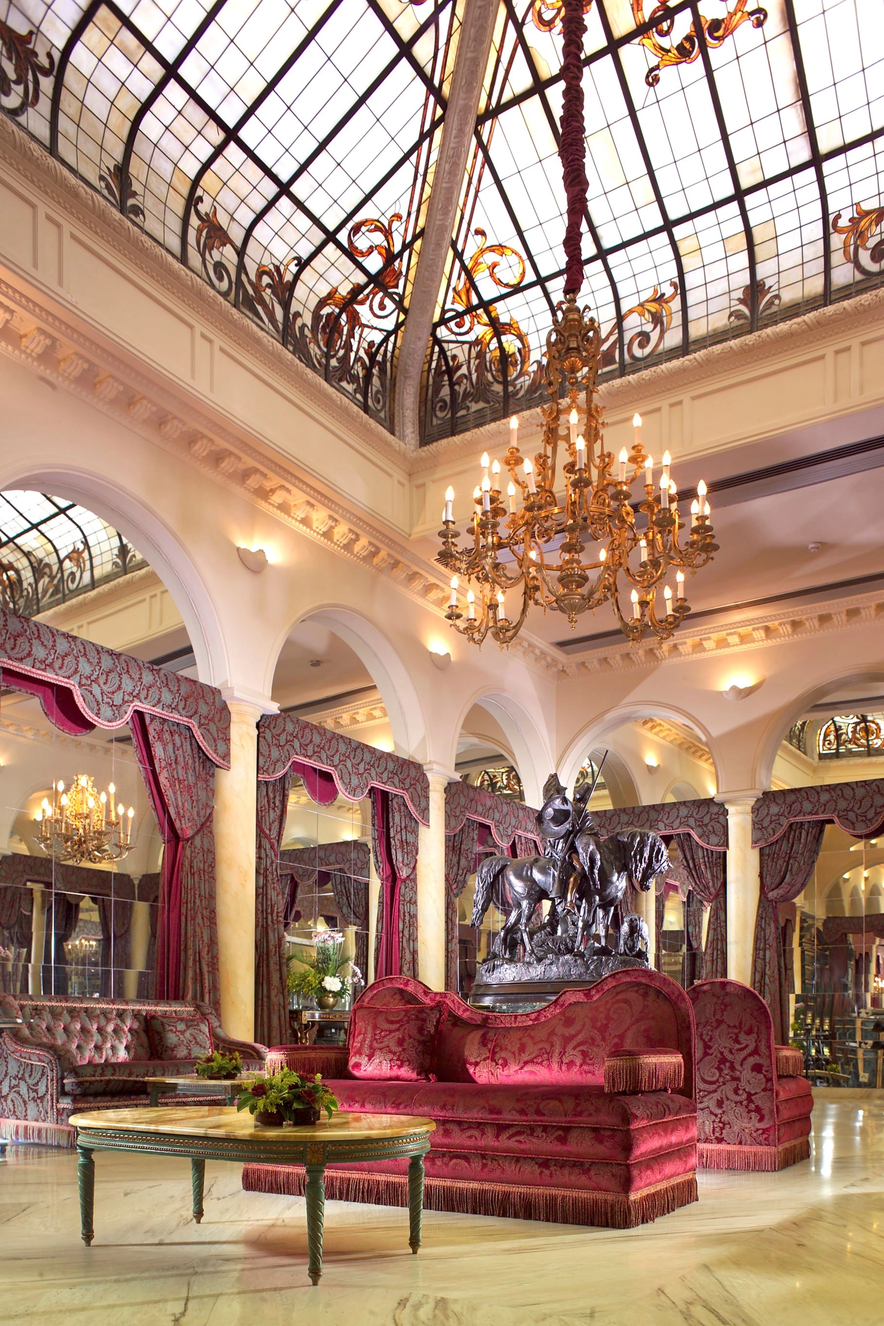 vip_lounge_main_building.jpg