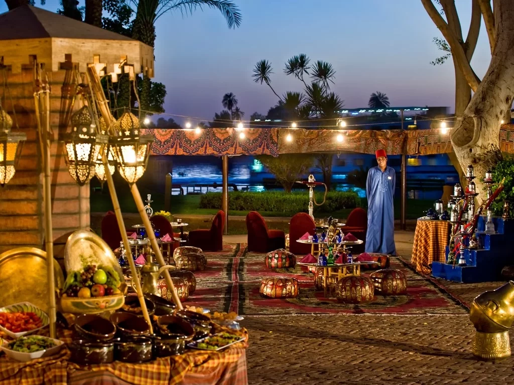 jolie-ville-hotel-spa-kings-island-luxor-gallery-new-dining-4.webp