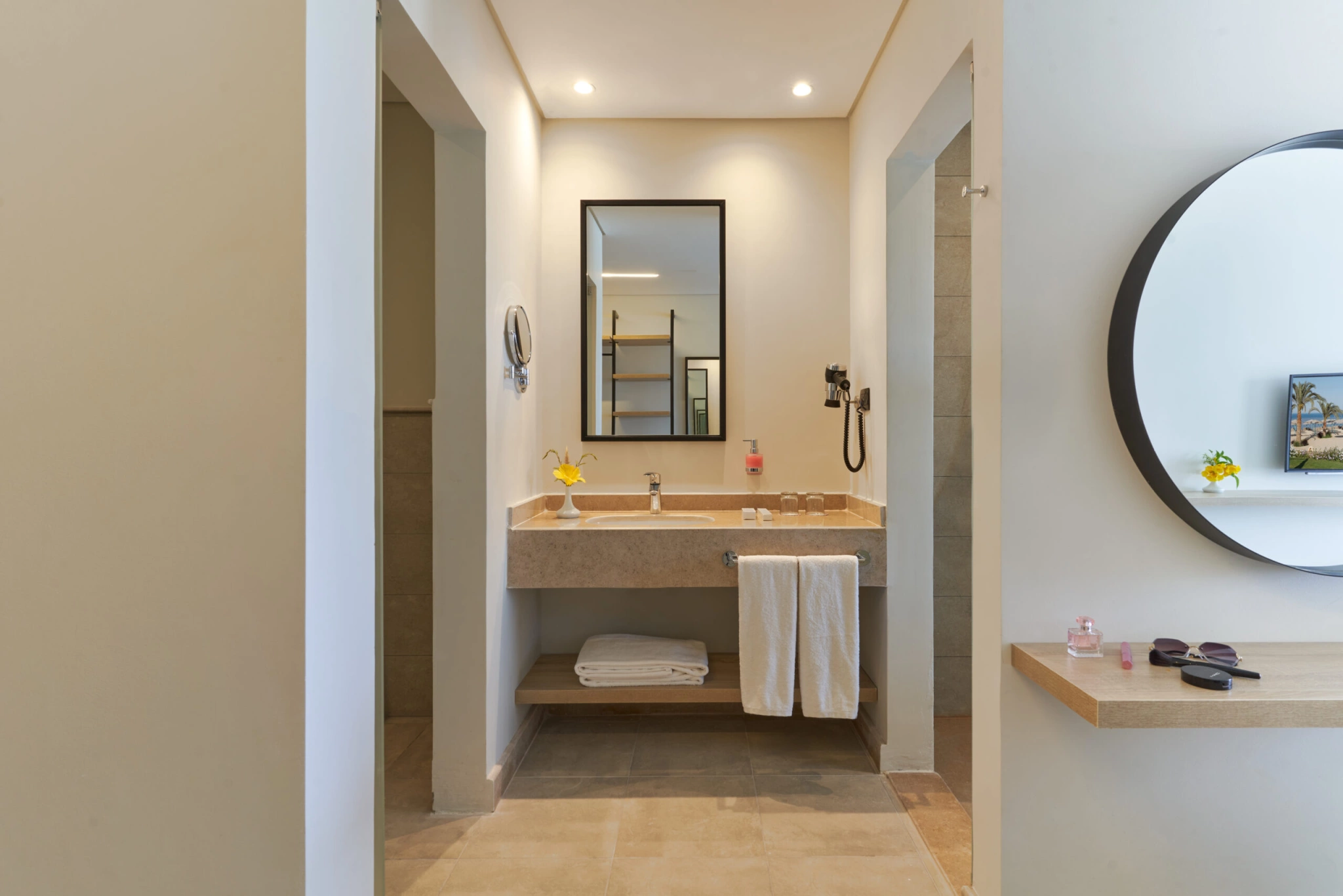 premium-triple-room-bathroom-scaled.jpg