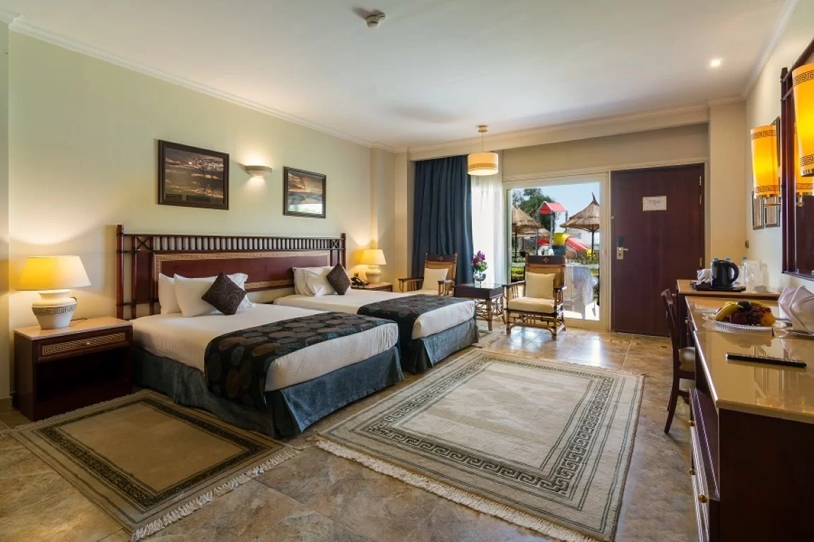 jolie-ville-hotel-spa-kings-island-luxor-gallery-new-rooms-deluxe-room-nile-view.webp