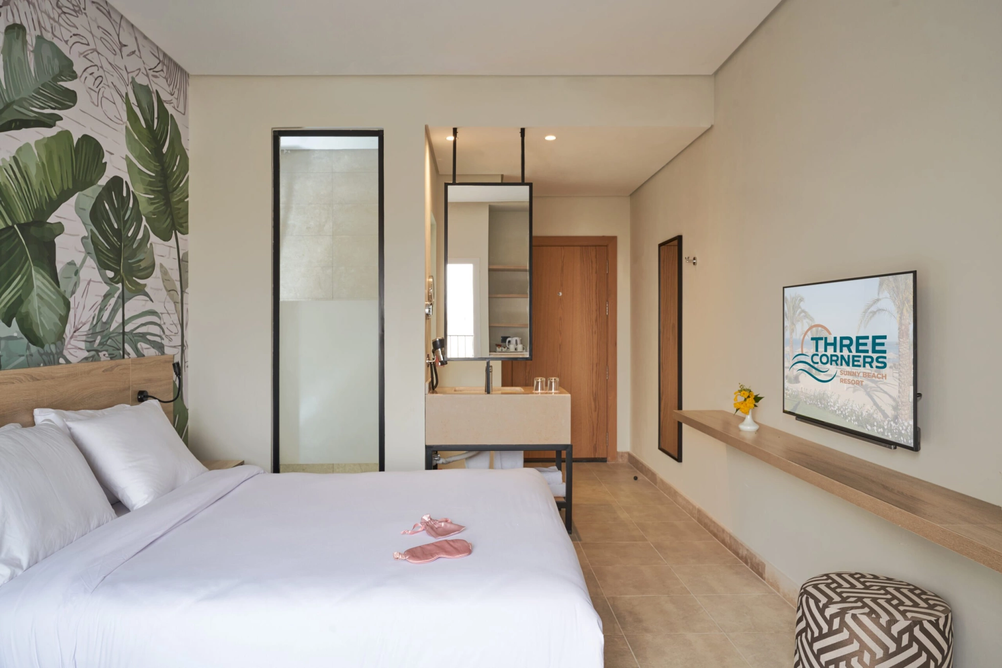 premium-room-07-scaled.jpg
