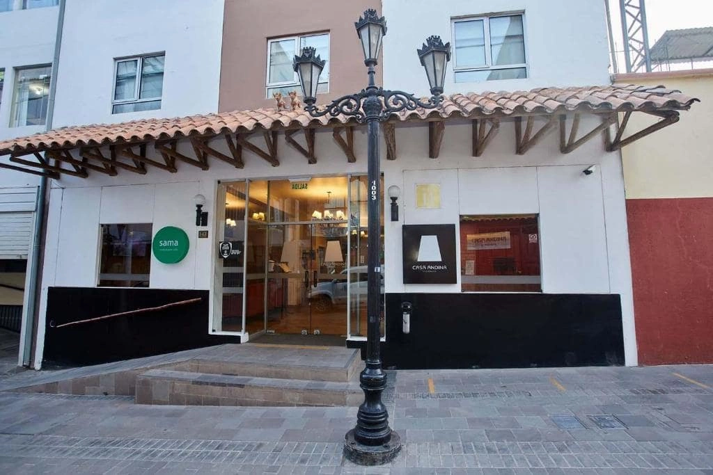 puno_casa_and-min.jpg