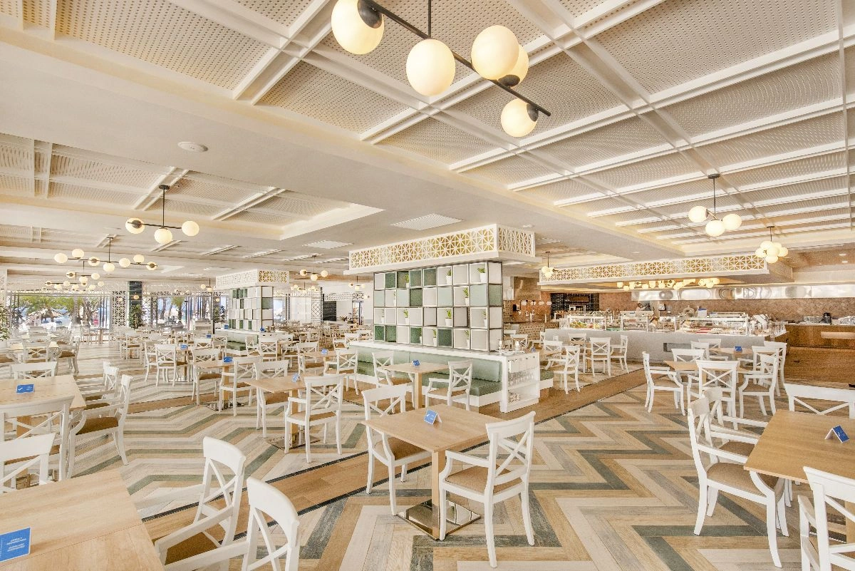 04_Restaurant.jpg