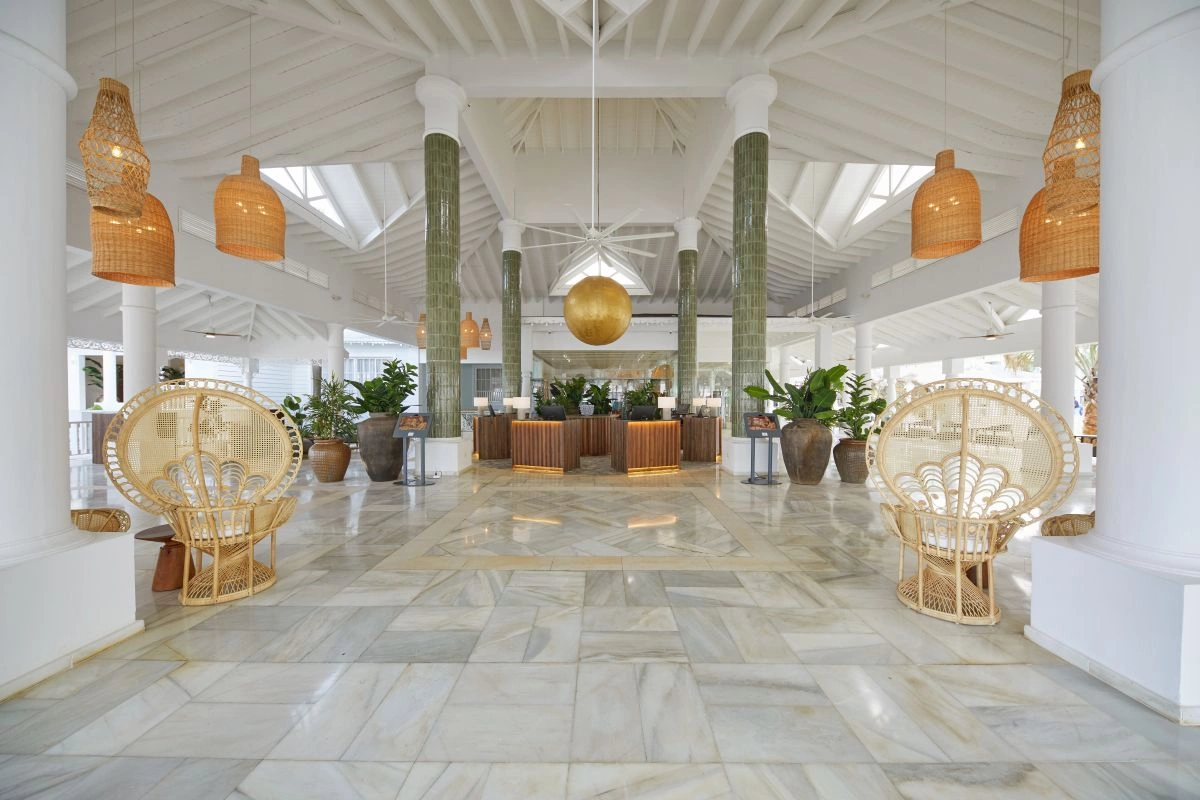 02_Lobby.jpg