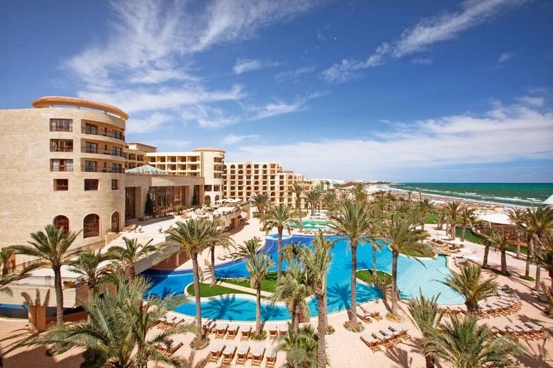 Mövenpick Resort & Marine Spa 5*
