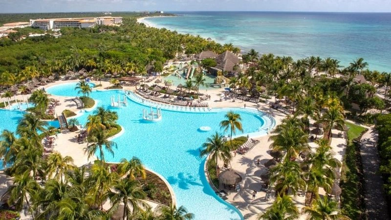 Grand Palladium Colonial Resort & Spa 5*