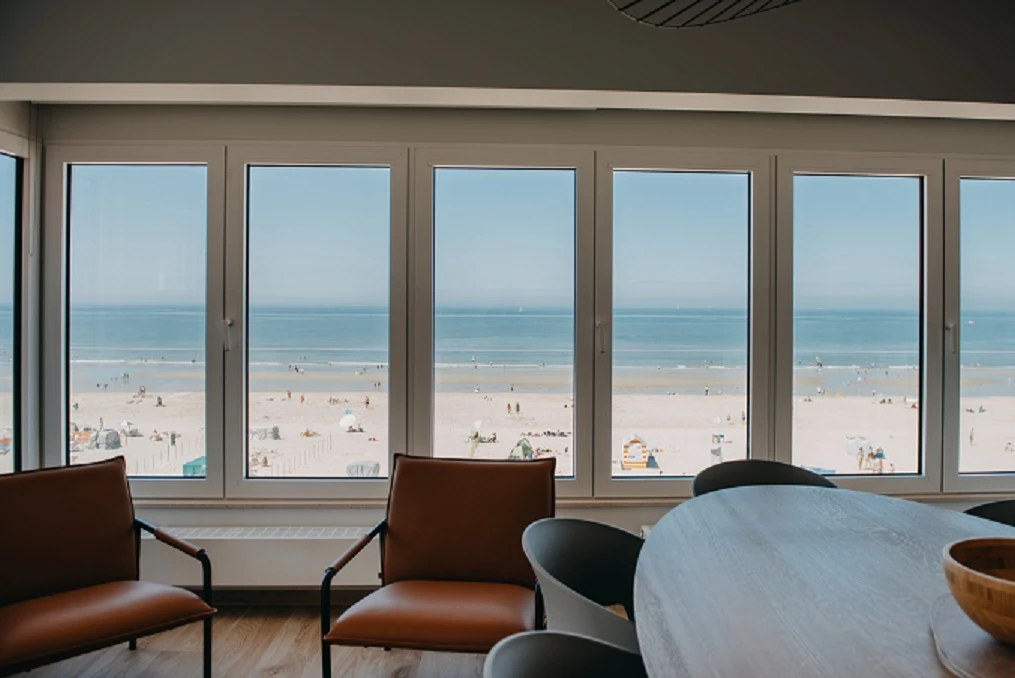 De Haan.  You cannot buy the sea but you can rent the view. Appten met prachtig zeezicht.