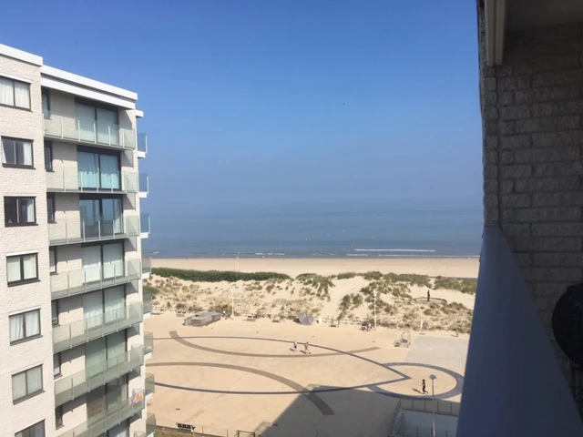 Nieuwe La Panne apart 3ch zijaanzicht zee + garage