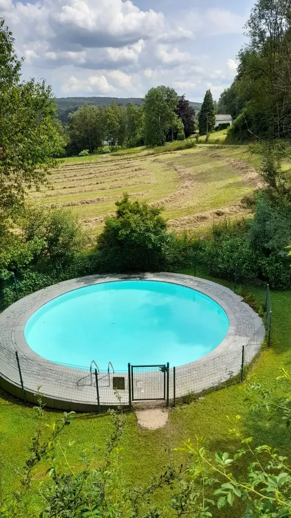 Groot familiehuis, privé zwembad, barbecue
